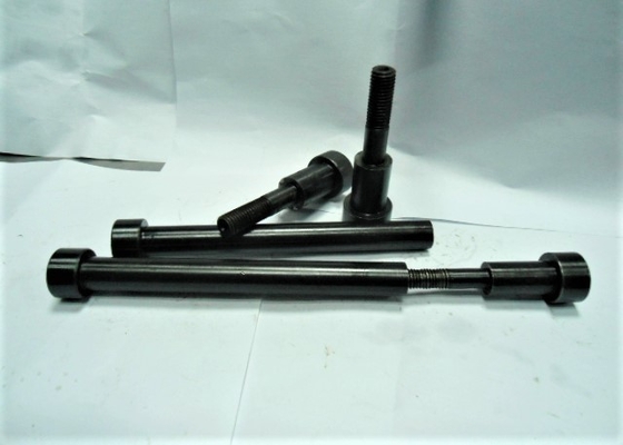 Peças do molde da precisão de JIS um tipo preto químico de aço inoxidável do parafuso de ombro do C